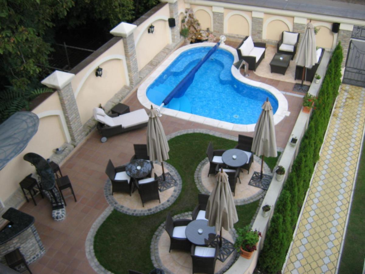 Hotel Vila Lago Palics Kültér fotó