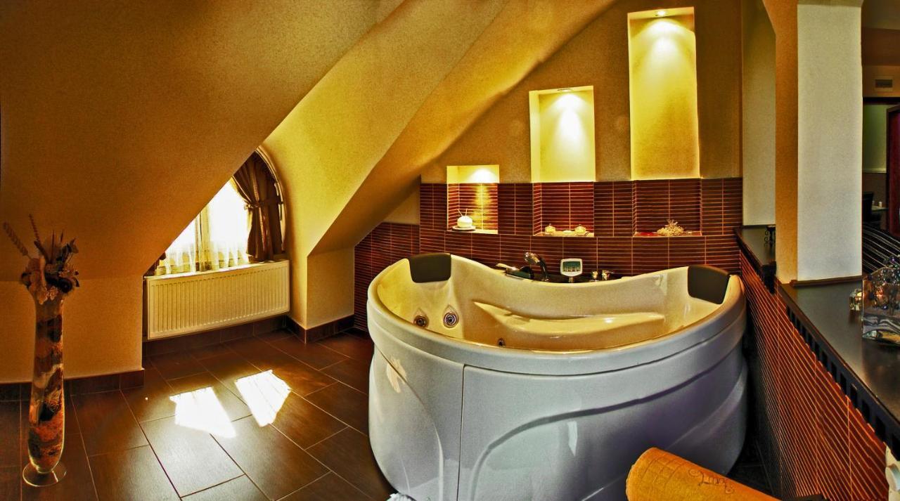 Hotel Vila Lago Palics Kültér fotó