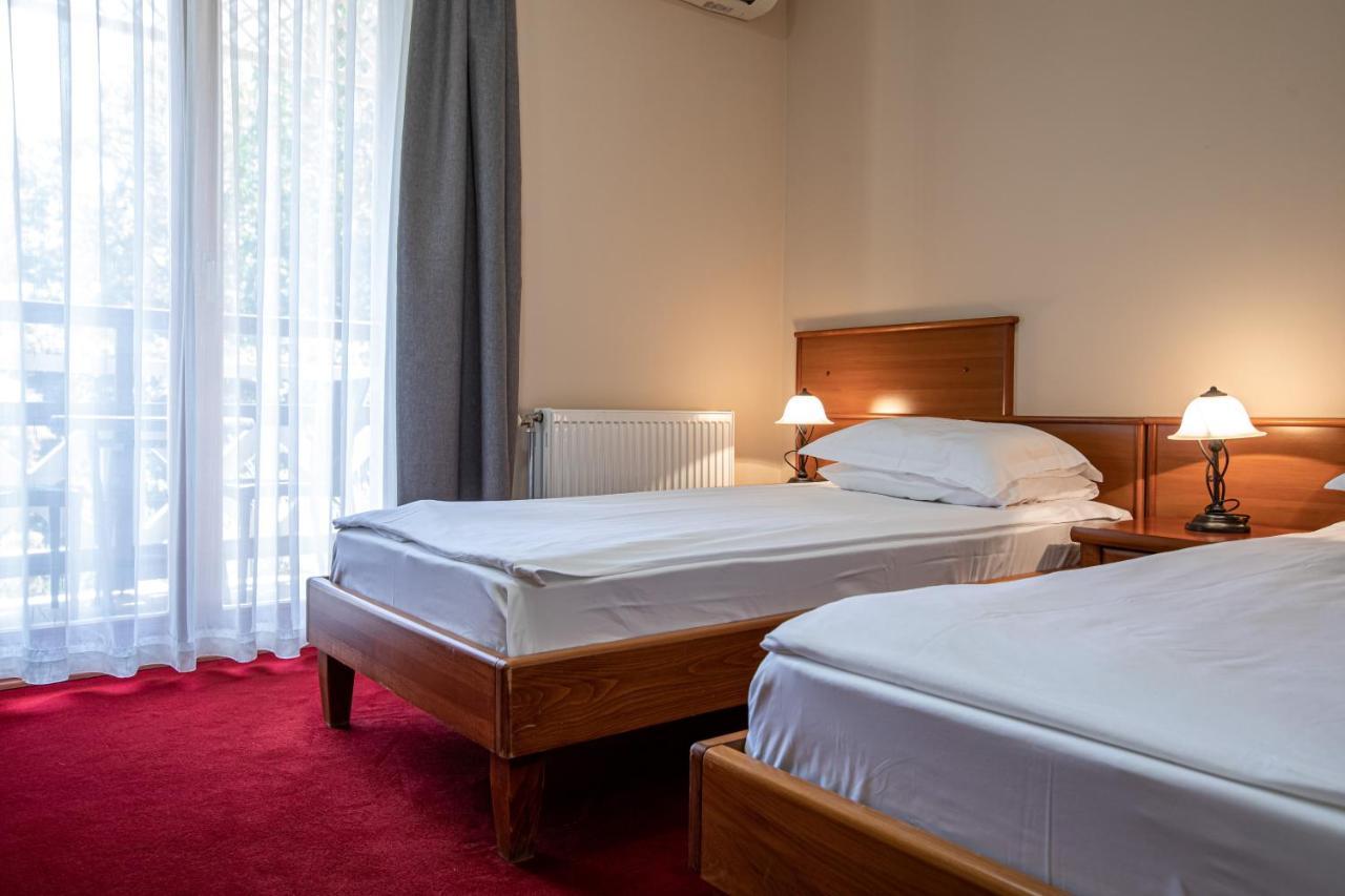 Hotel Vila Lago Palics Kültér fotó